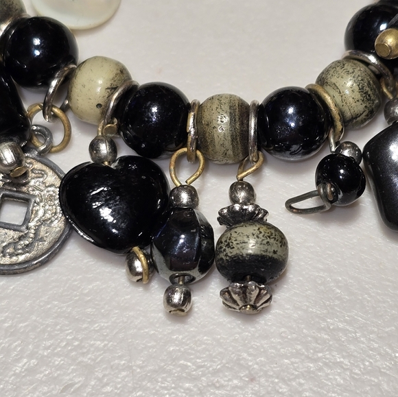 Vintage Handmade Asian Amulet Beaded Bracelet - Picture 2 of 4